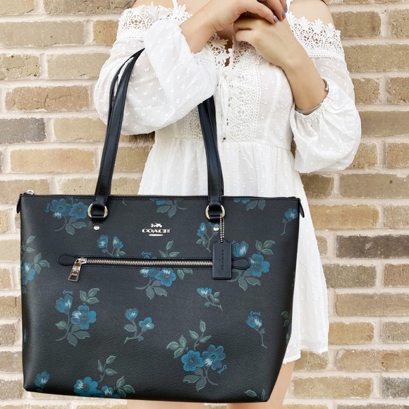 Gaby’sBags👜💕-NWT Coach city zip tote - Picture 3 of 7